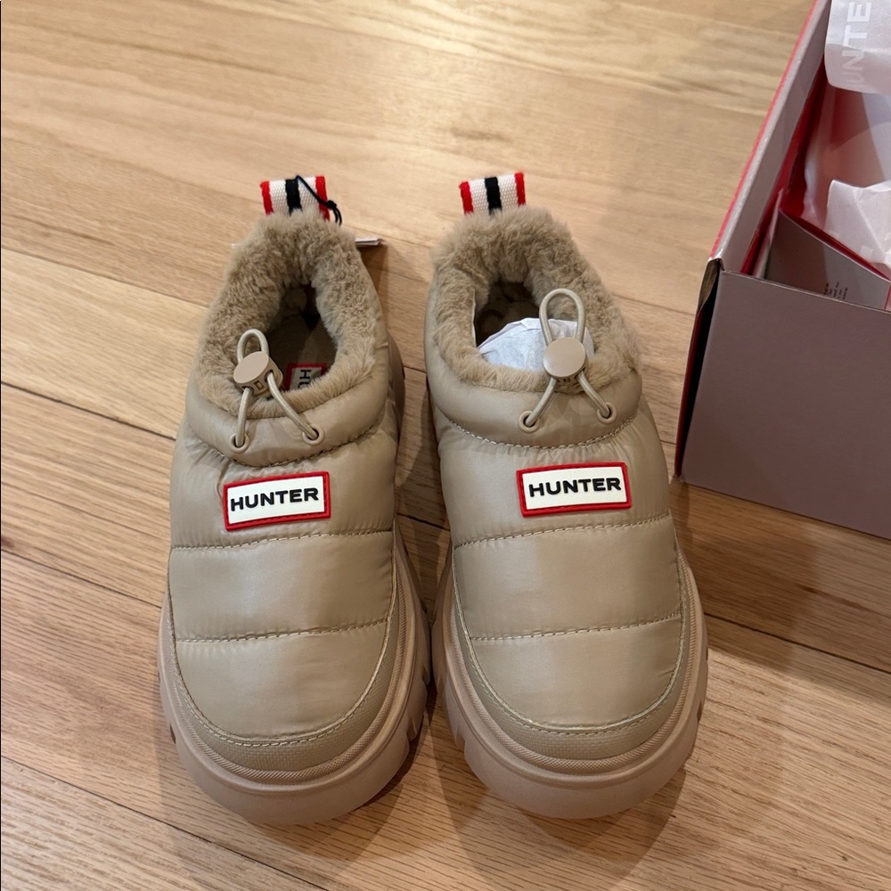 Hunter Tan Madi Slip-On Size 5